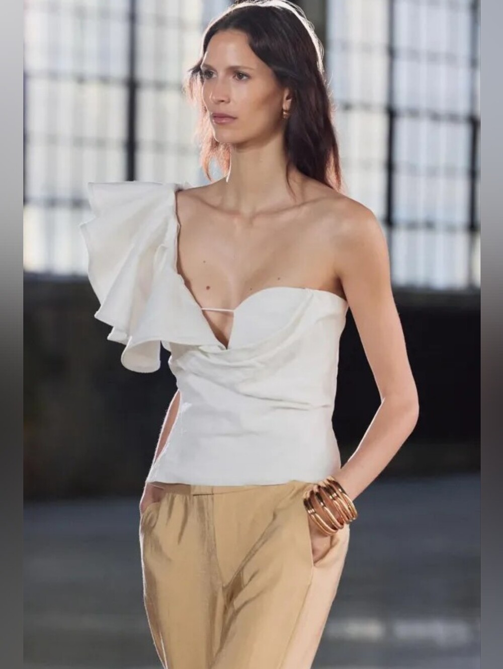 Zara White One-Shoulder Ruffle Top - Picture 6 of 9